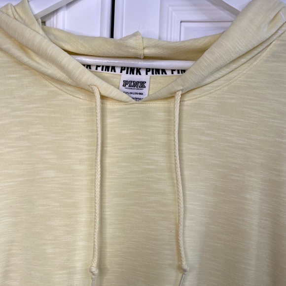 NWOT VS PINK Size Small Yellow Hoodie Oversized and Baggy Shirt Top - Picture 2 of 8